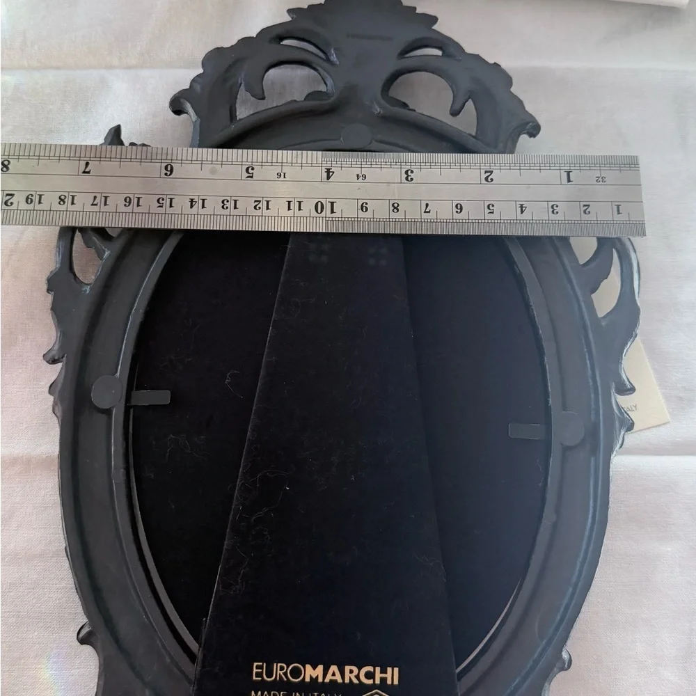 Eromarchi add touch